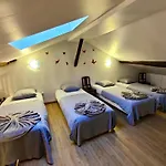 Hotes