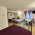 Penzion Hotes Crézilles