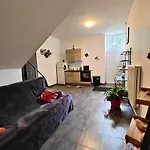 Hotes Crézilles
