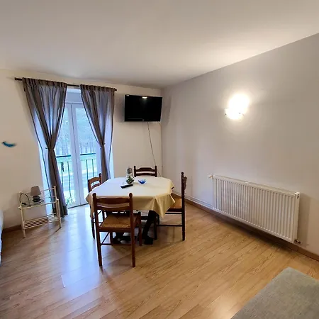 Hotes 3* Crézilles