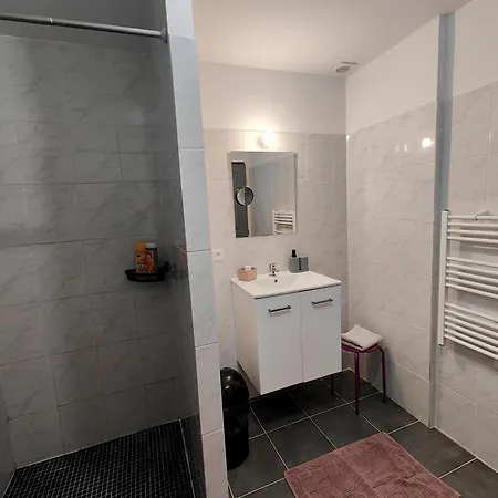 Hotes 3* Crézilles