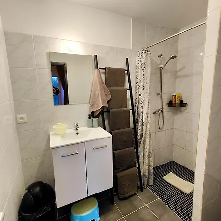 Hotes بيت ضيافة Crézilles